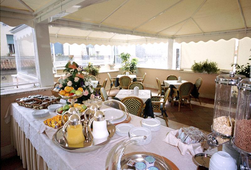 Hotel Villa Morgagni Rome Restaurant photo