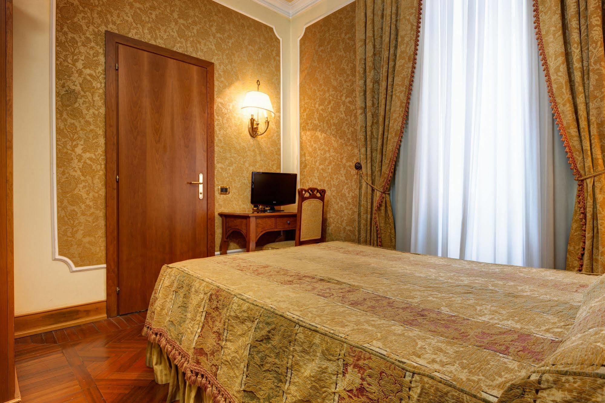 Hotel Villa Morgagni Rome Exterior photo